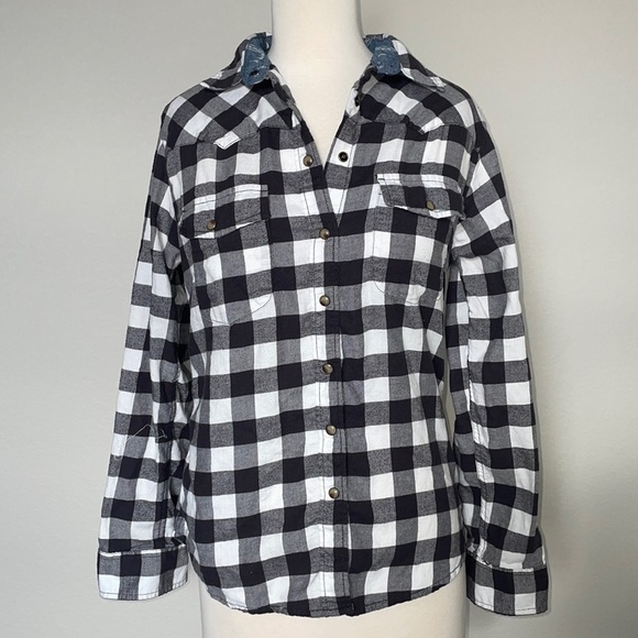 JACHS Girlfriend Tops - JACHS GIRLFRIEND comfort stretch black and white flannel in women’s size small
